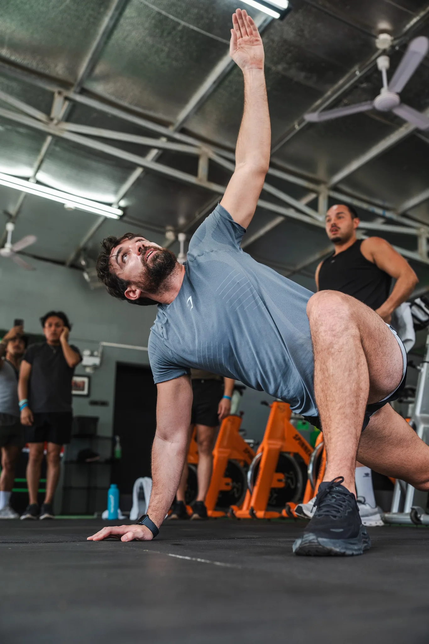 Mid-workout core session at the gym